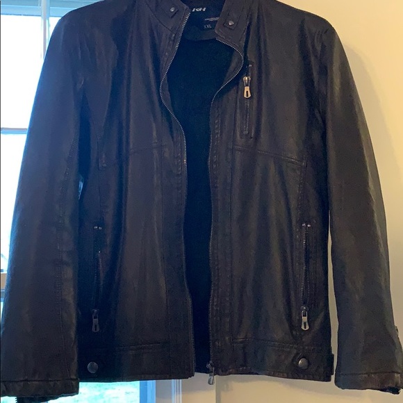 Leather jacket - Picture 3 of 3